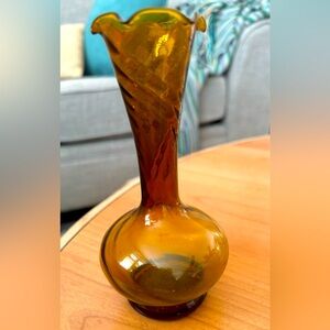 Vintage 6” Ruffled Top Swirl Pattern Amber Glass Vase MCM Made in Korea